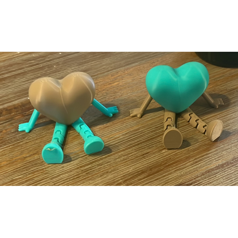 Herzfigur mit Wackelbeinen